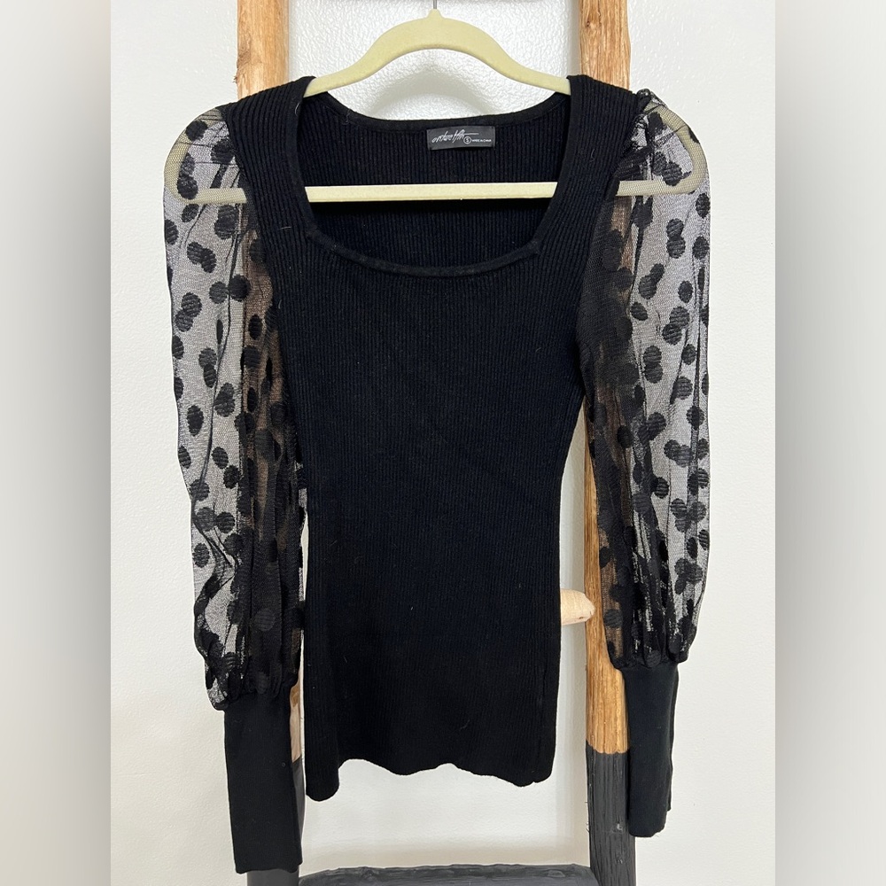 Vici On Twelfth Black Long Sleeved Sweater Top…Size Small